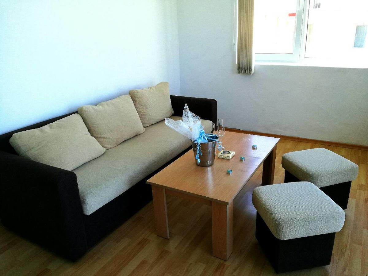 Apartment Stoyanovi Primorsko Bagian luar foto